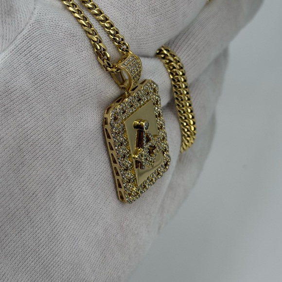 Masonic Square & Compass Pendant 18K Gold Dipped Silver Iced CZ Approx 12g - Picture 5 of 8